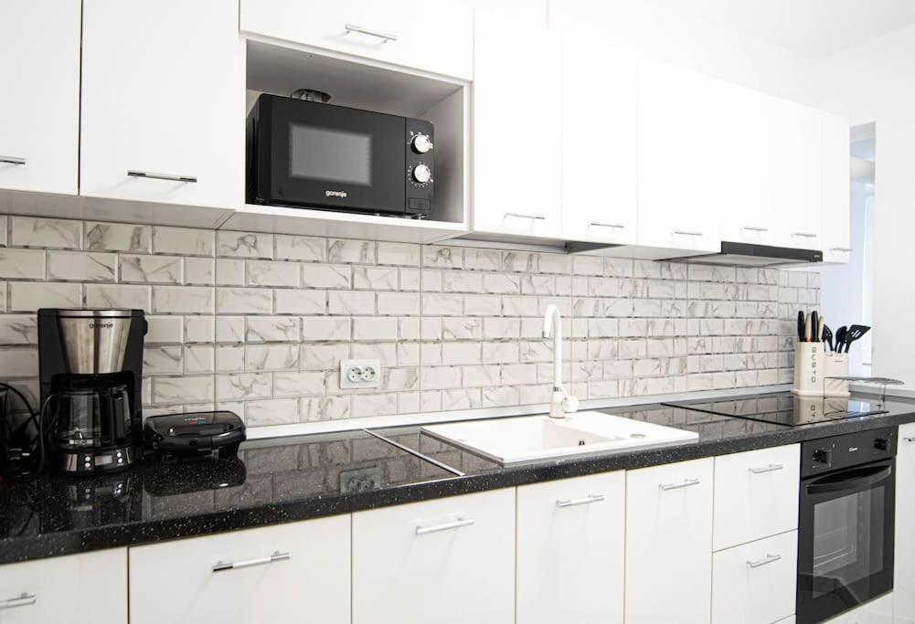Ultra Central Luxury 3Br 2Bath Apt & Amazing Views Bucarest Extérieur photo